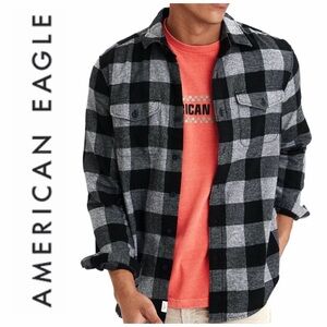 American Eagle Flannel Plaid Button Down Shirt Small